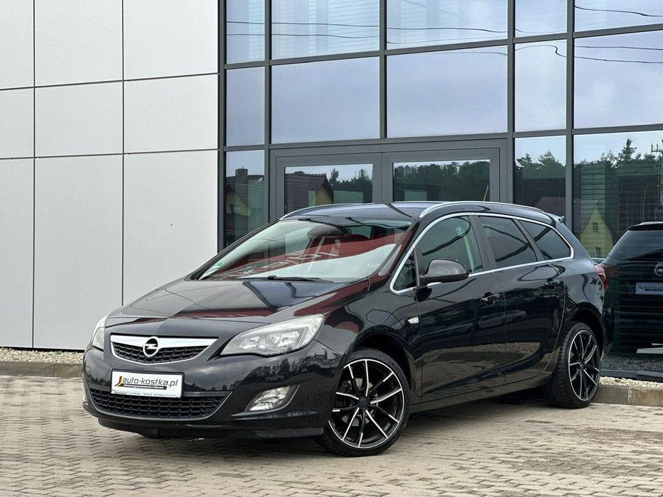 Opel Astra Grzany fotel+Kierownica Czujniki Tempomat Climatronic Alu18" GWARANCJA