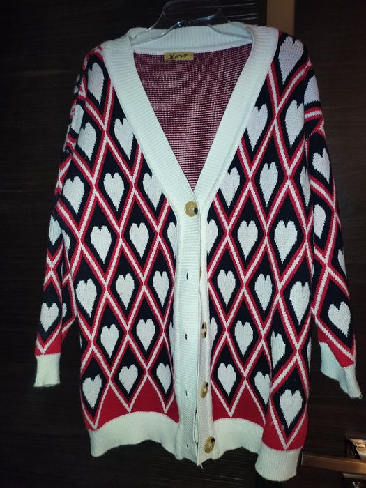 Sweter kardigan w serduszka