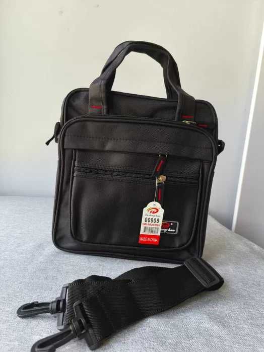 Wyprzedaż Męska torba nowa czarna śniadaniówka do pracy 00808