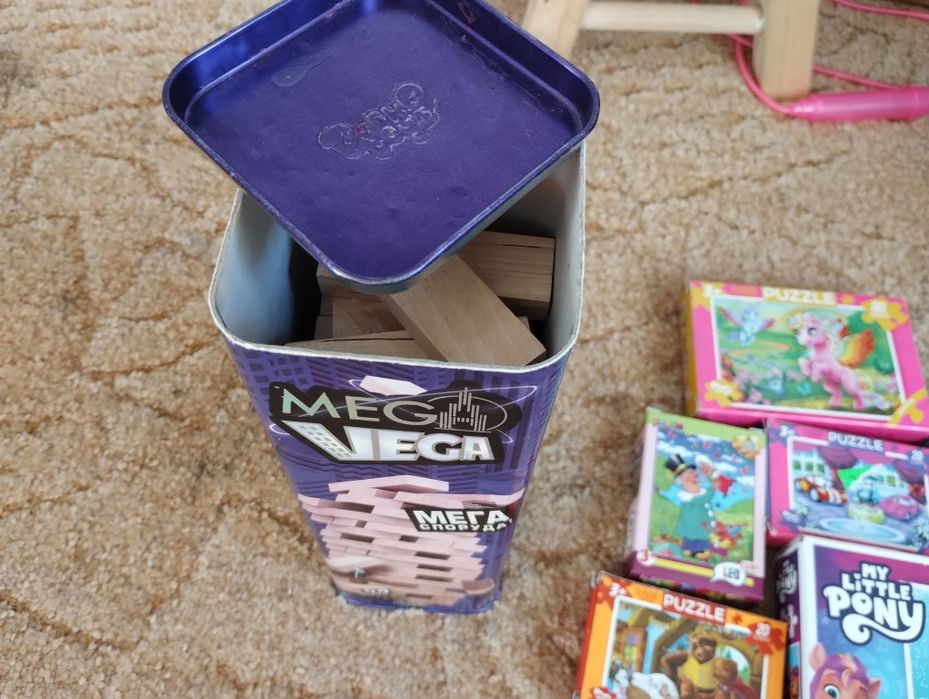 Поп іт,пазли ,мега Вега, інтерактивні іграшки