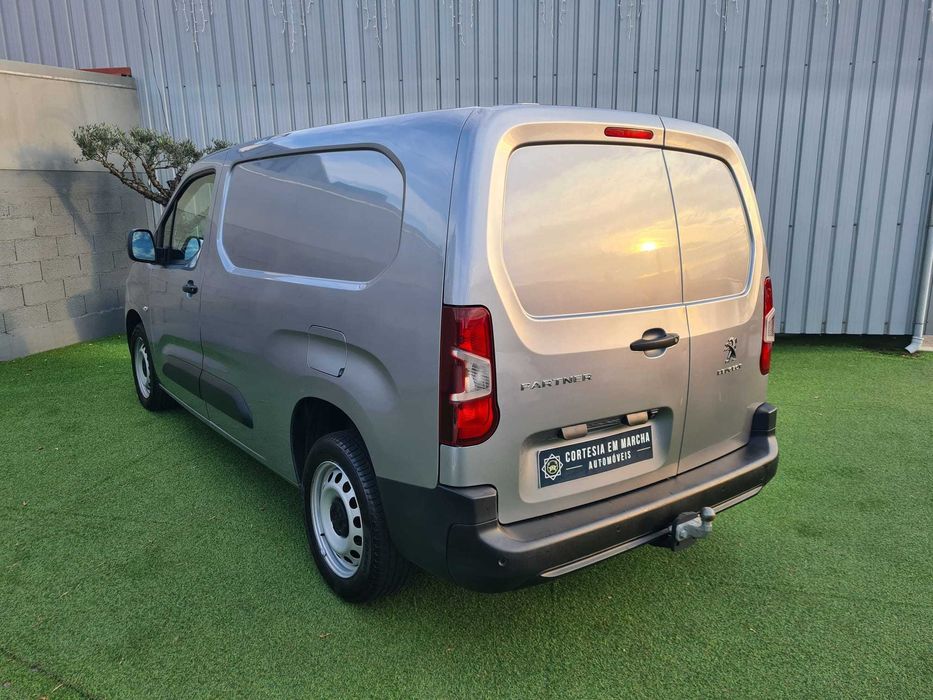 Peugeot Partner 1.5 BlueHdi Longa EAT8 CAIXA AUTOMÁTICA IVA DEDUTÍVEL