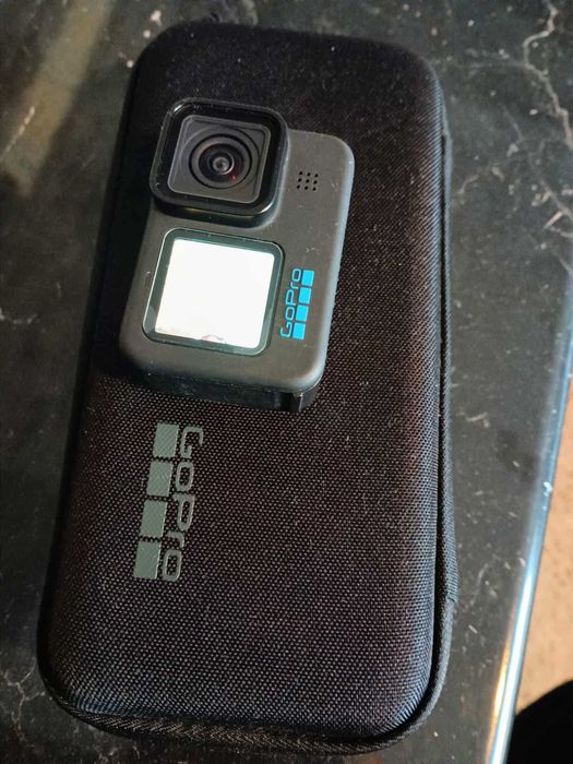 GoPro 10 Black + 3 uchwyty
