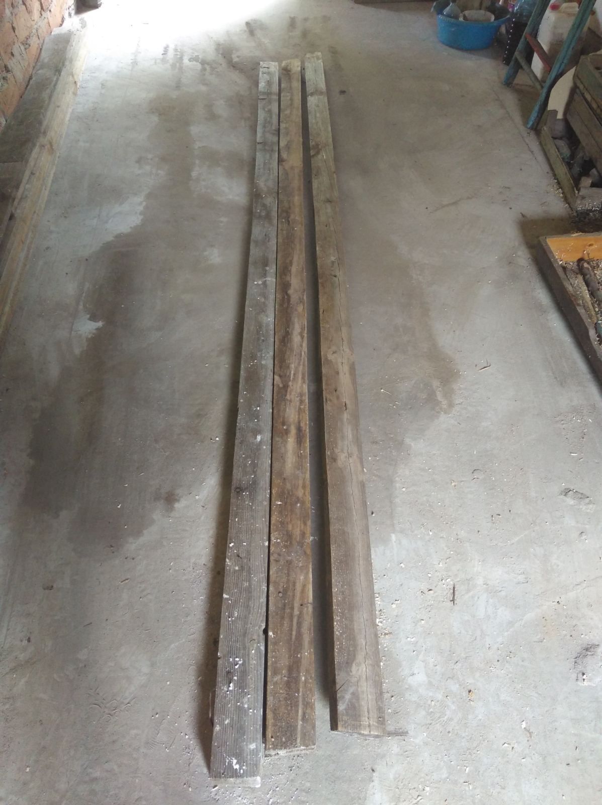 Брус деревянный, длина 2,8 метров и 3,2 метра, сухой