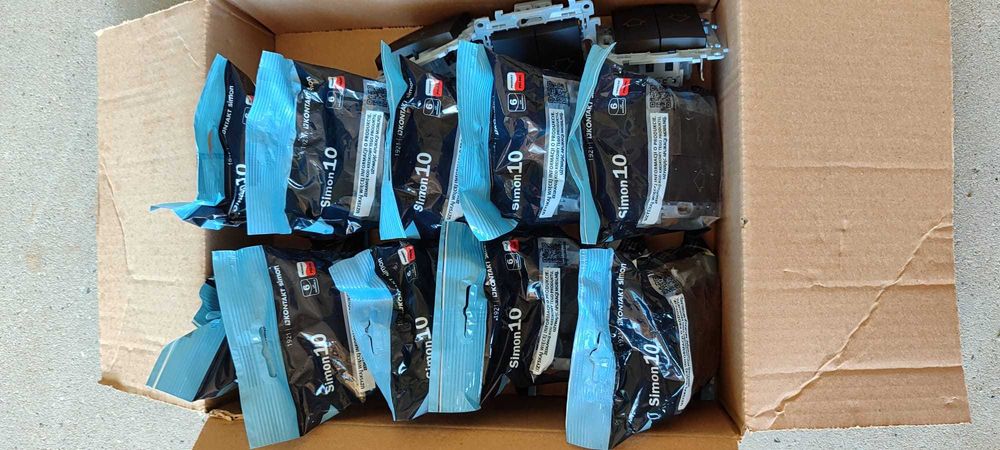 13szt łącznik żaluzjowy Simon 10 czarny mat NOWE