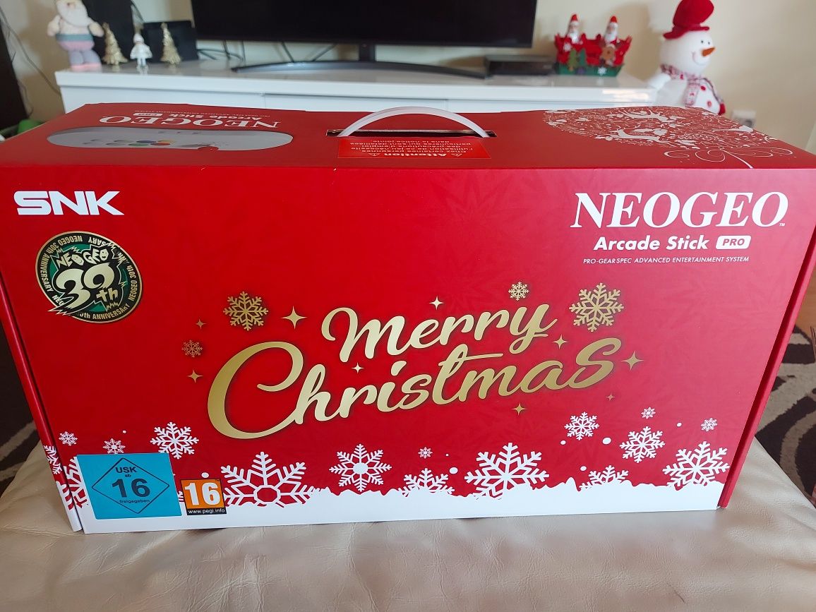 SNK Neo Geo Arcade Stick Pro Christmas Limited Bundle