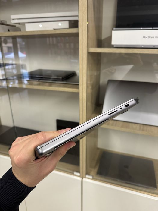 Ідеальний 16ʼ MacBook Pro 2021 M1PRO/16GB/512GB (Батарея: 100%)