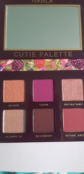 Paletka cieni Nabla Cutie Palette Wild berry
