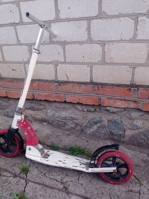 Продам самокат дитячий