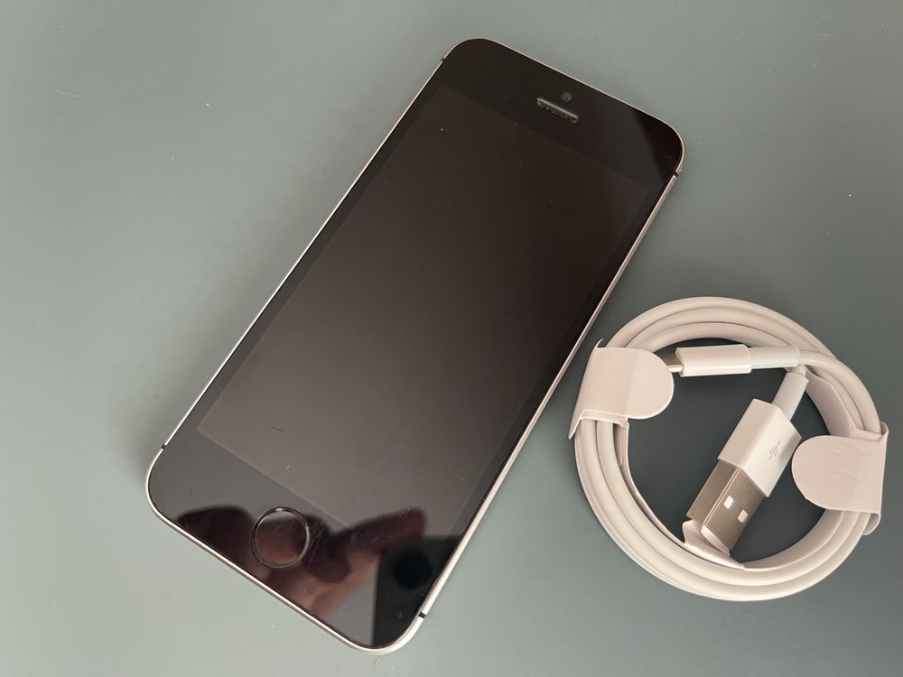 Iphone SE 64gb livre desbloqueado