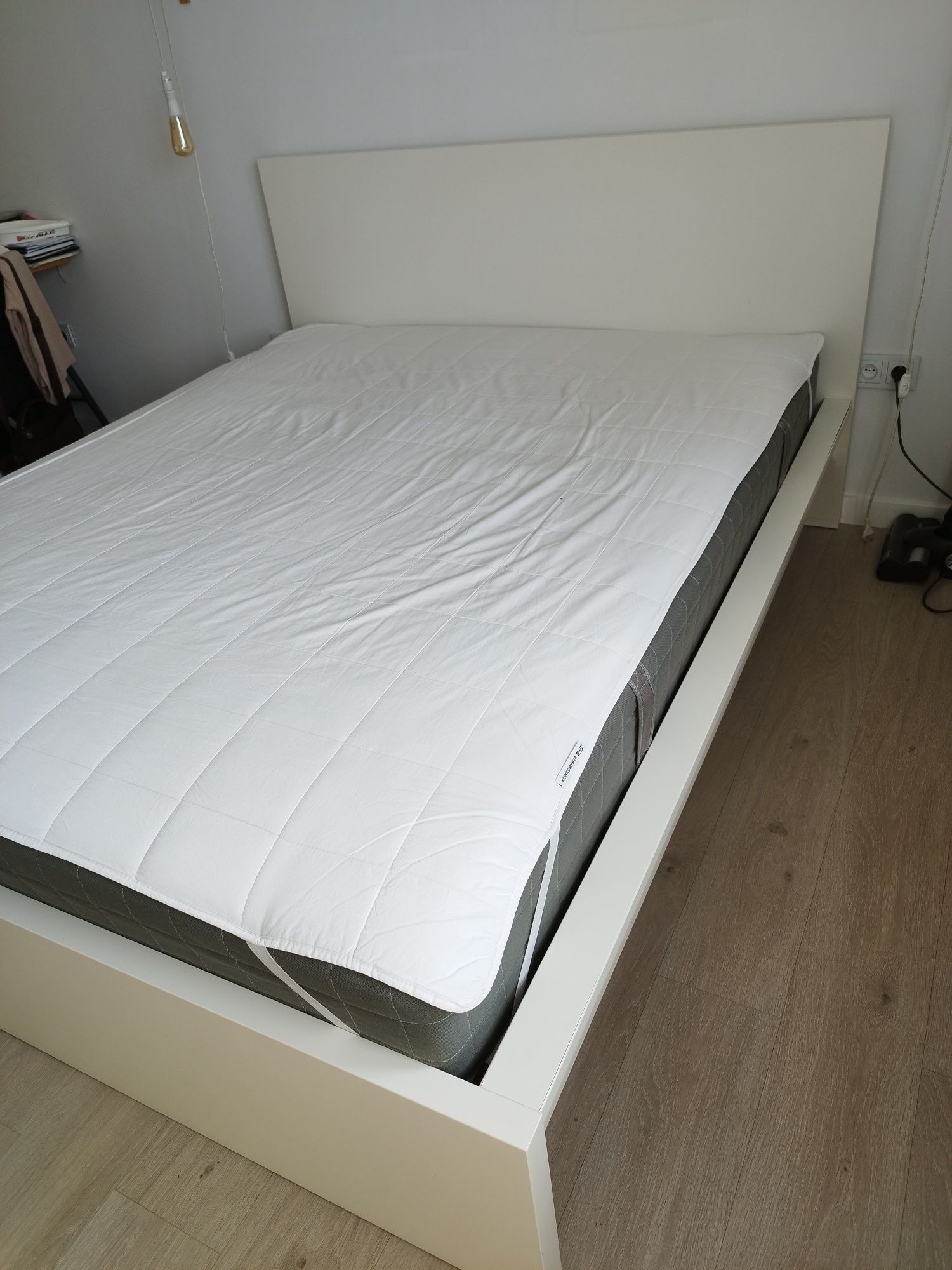 Łóżko IKEA Malm 160cm białe