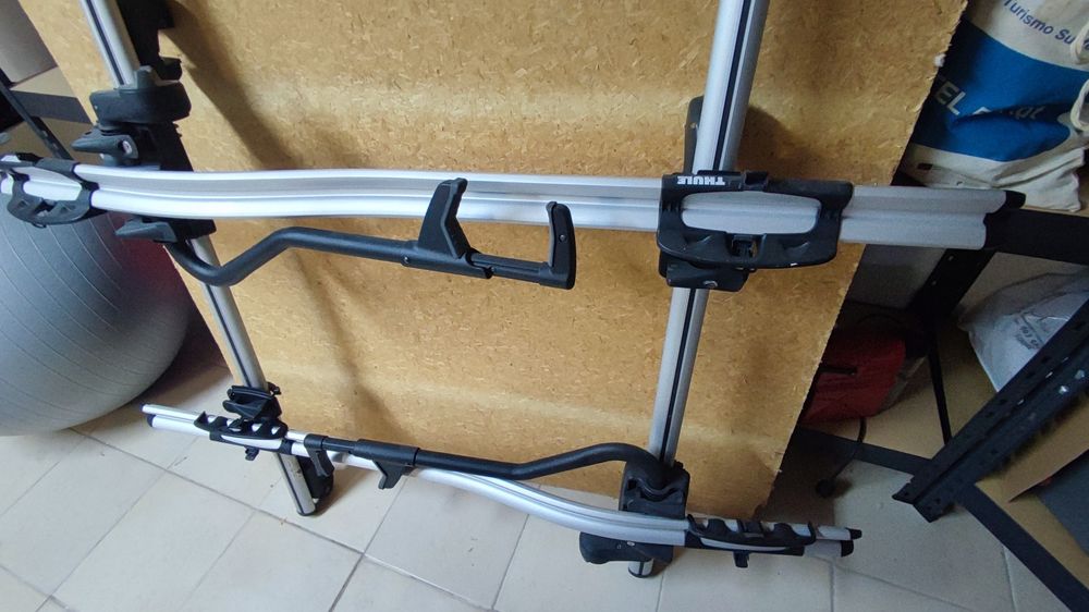Suporte e barras tejadilho para bicicleta