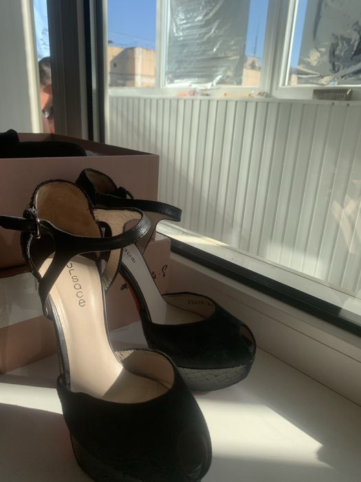 Туфли -Босоножки женские