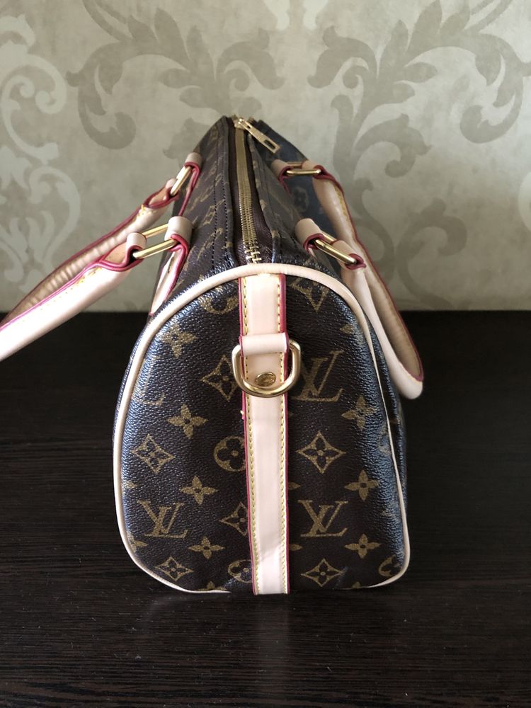 Жіноча сумка Louis Vuitton