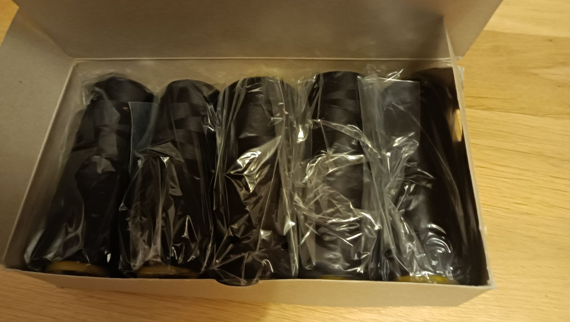 Nici do overloku 20 sztuk.
