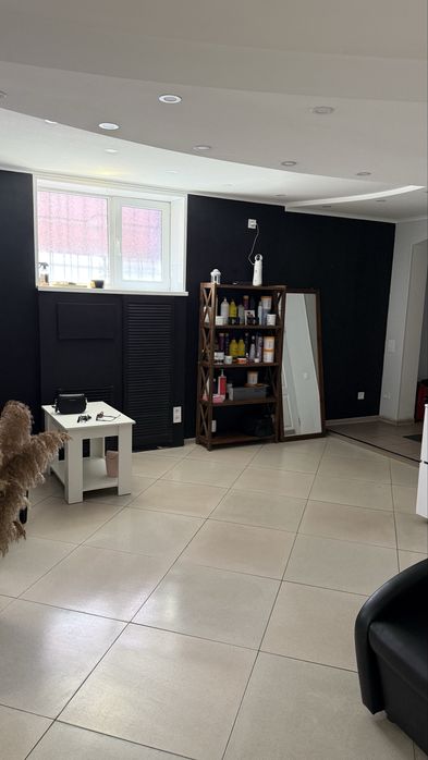 Аренда парикмахерского кресла, кератин,ботокс, колорист