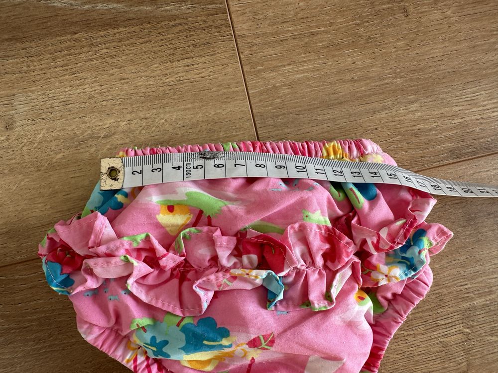 Strój kąpielowy z pieluchą