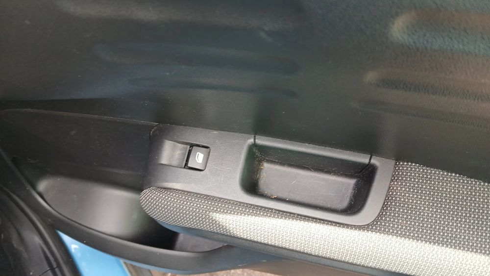 Comando / botão / interruptor vidros trás direito CITROËN C3 Aircross