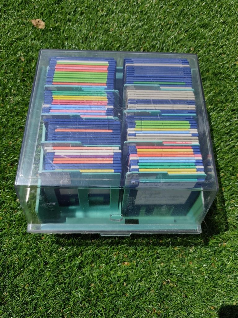 90 Dyskietek Atari 3.5