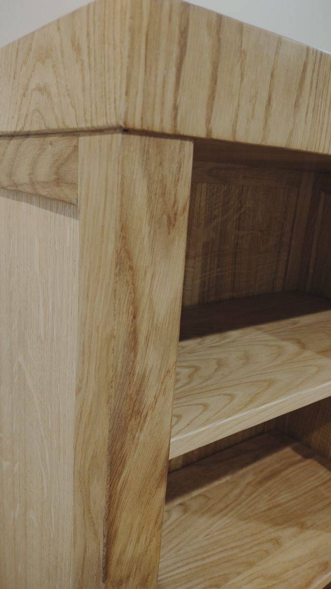 Witryna ||| Biblioteczka dębowa LOFT
