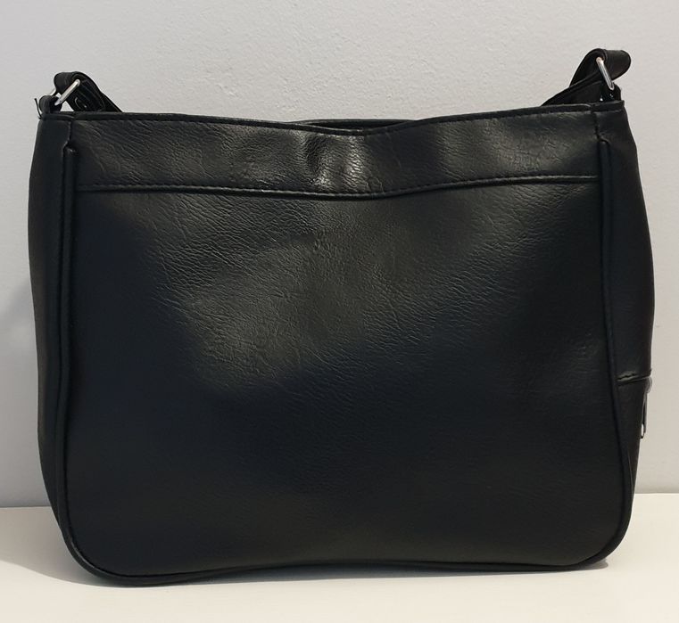 Torebka damska czarna na ramię