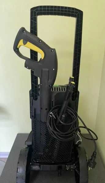 Високий тиск для ідеальної чистоти мийка karcher basic k5