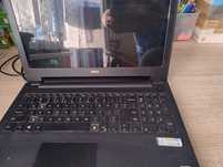 Laptop Dell Inspiron 15. Rezerwacja
