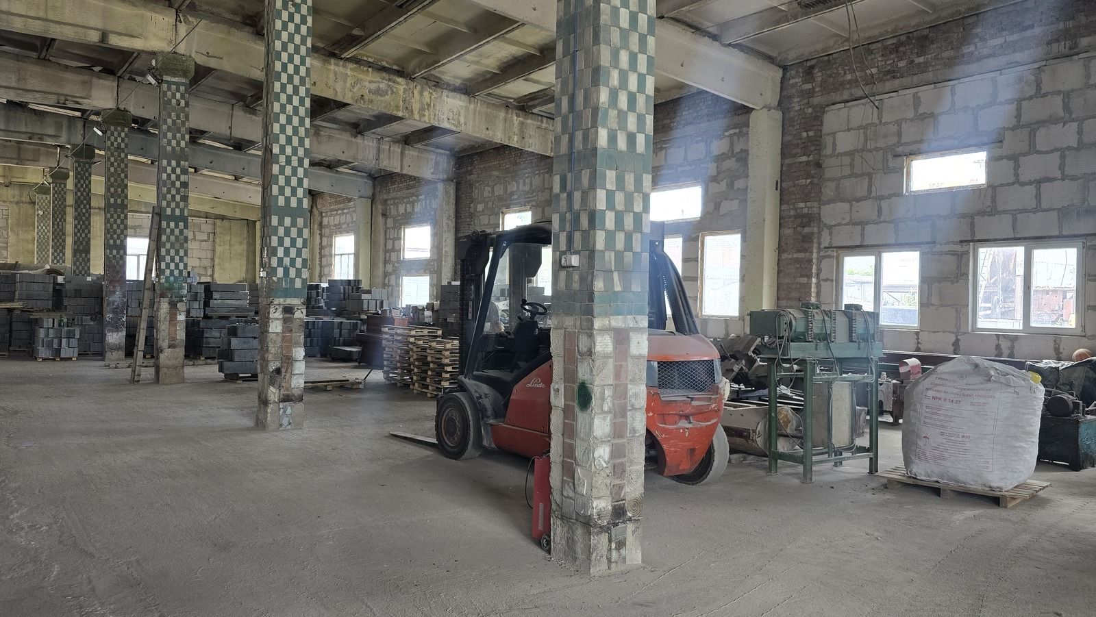 Продаж приміщення, Коростишів, 1846м.кв+офіс (24101164)
