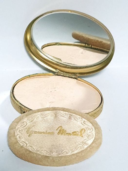 Linda caixa de pó de arroz vintage Germaine Monteil