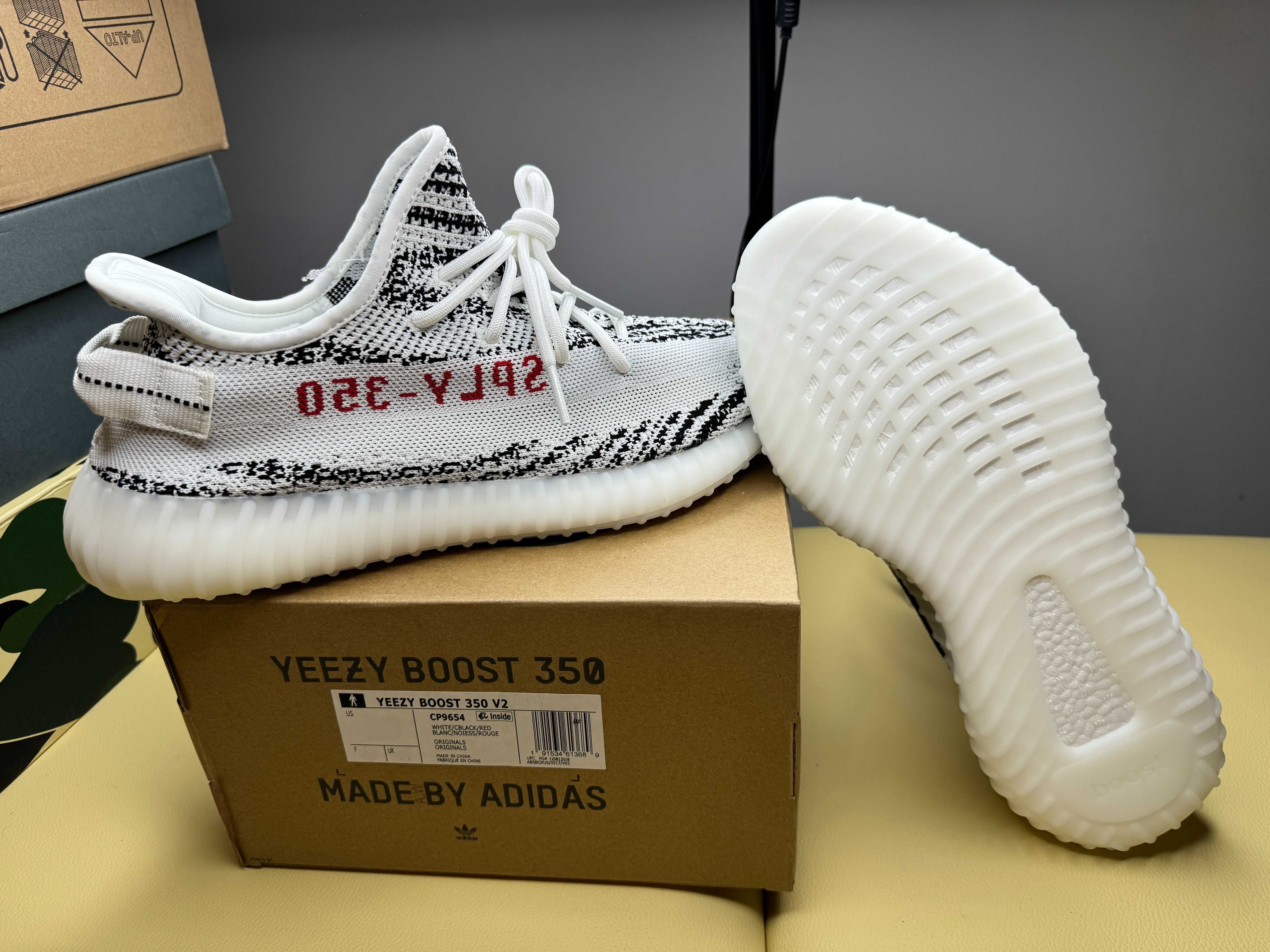 Buty Adidas Yeezy 350 Zebra, rozmiar 48