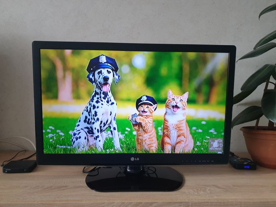 Идеал! Телевизор LG 32" диагональ.