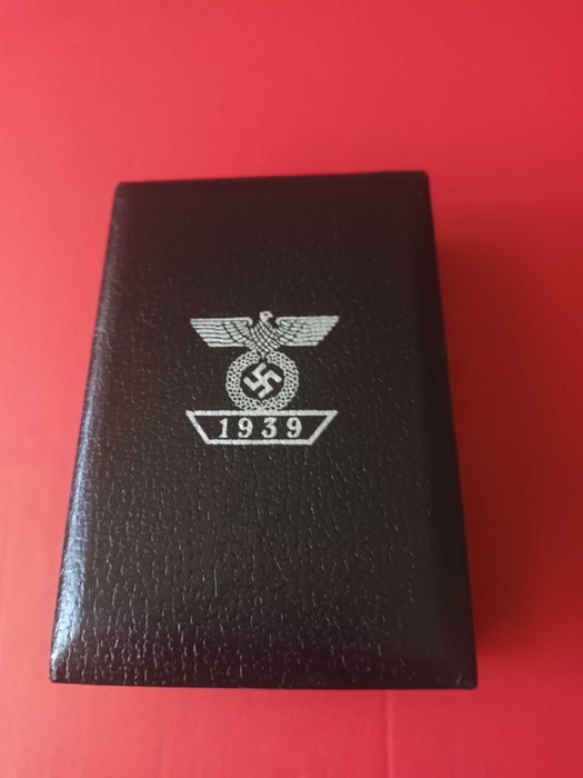 Etui na odznaczenie