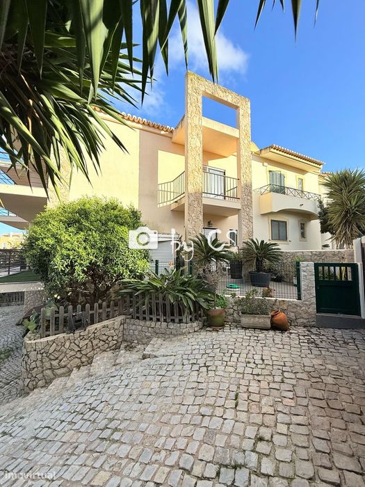 Moradia V3 em Zona Privilegiada de Portimão