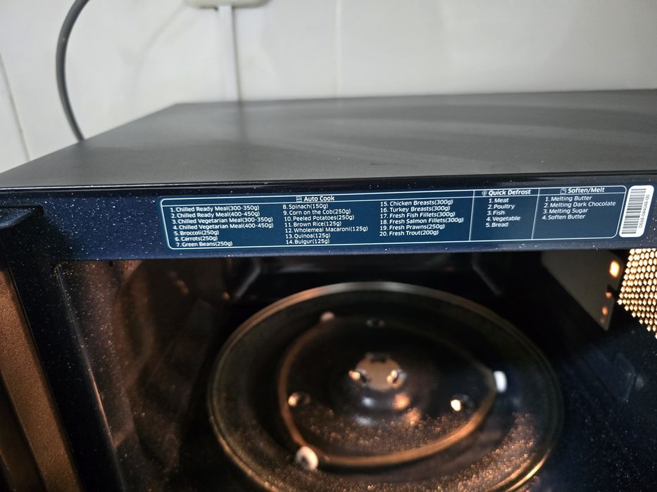 Microondas com grelhador cozinha