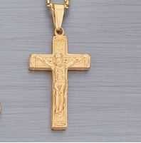 Fio com Crucifixo com Cristo em Aço Banhado a Ouro para Homem NOVO!