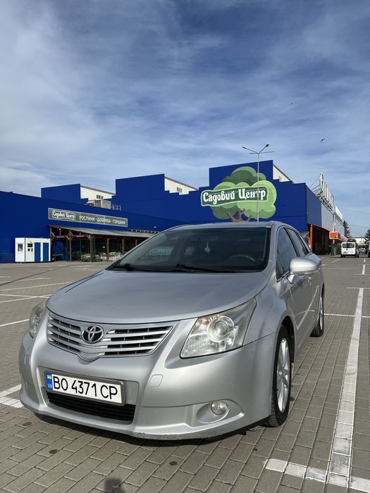 Продам тойоту авенсіс  в хорошому стані, детальна інформація по номеру