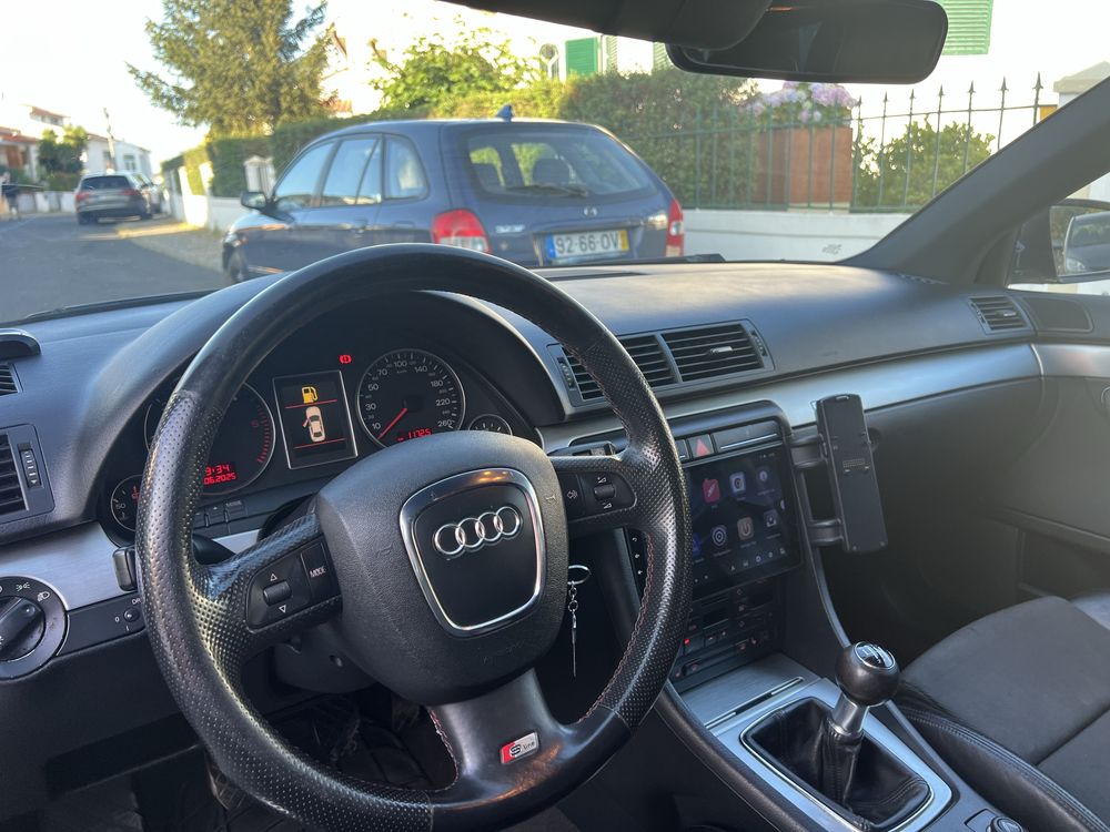 Audi A4 2.0TDI 170Cv SLINE como nova