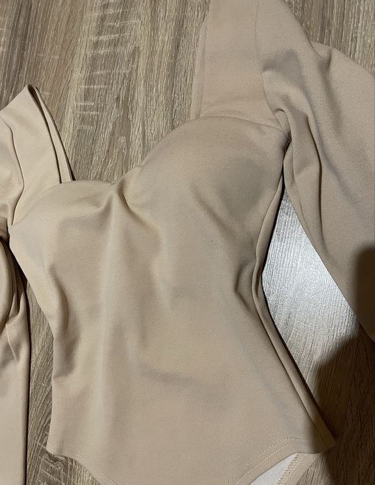 Нове боді з чашками