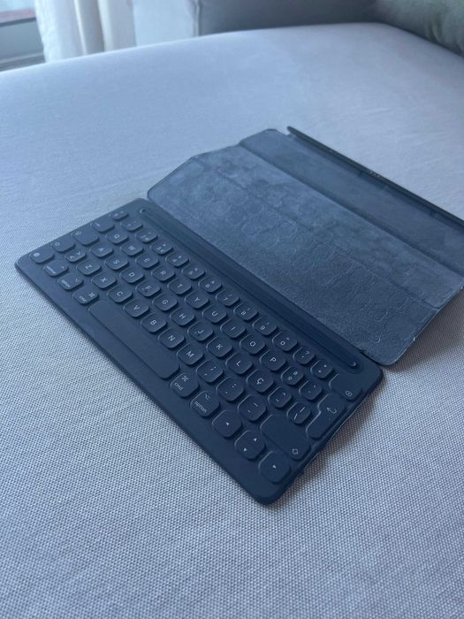 iPad 7ª Geração + Apple Smart Keyboard Folio