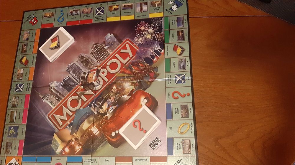 Vendo jogo do Monopólio versão Banco Eletrónico