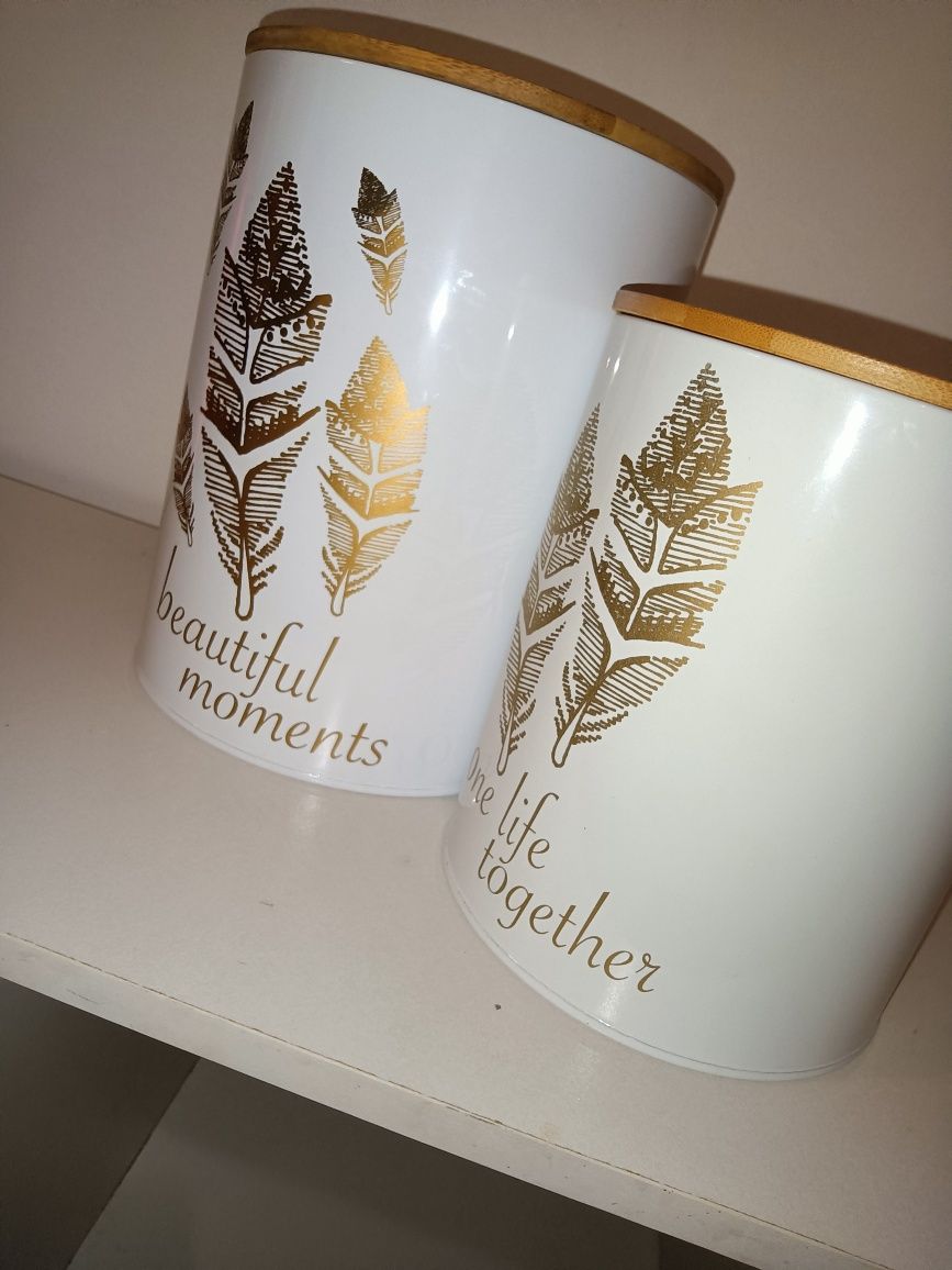 Potes de decoração e arrumação