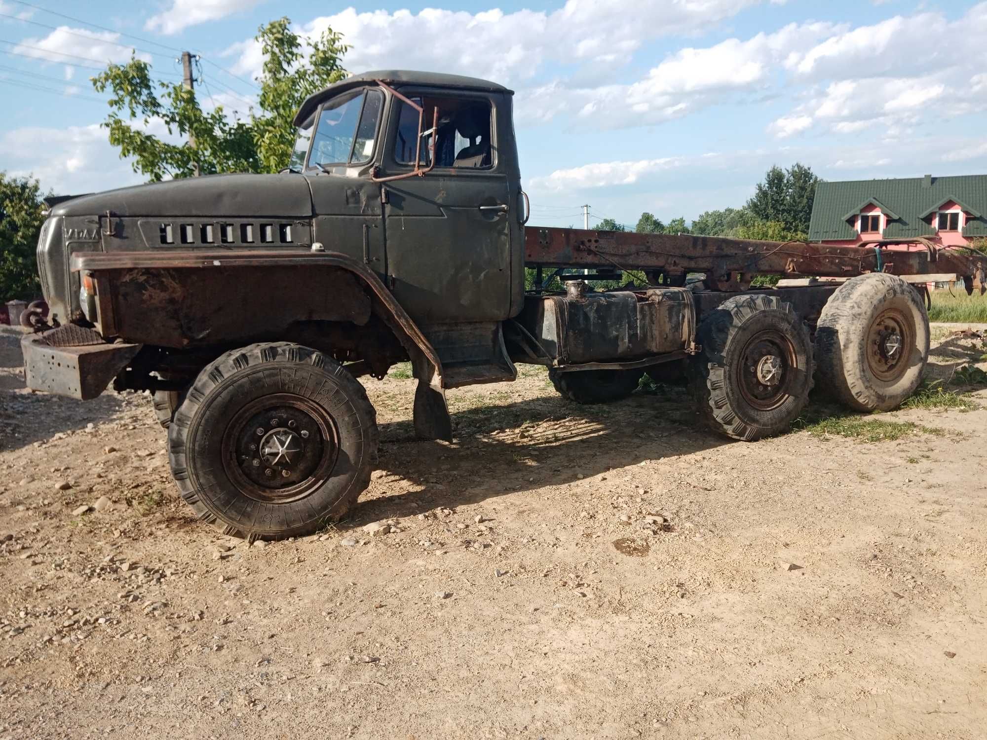 Урал-4320 вантажівка