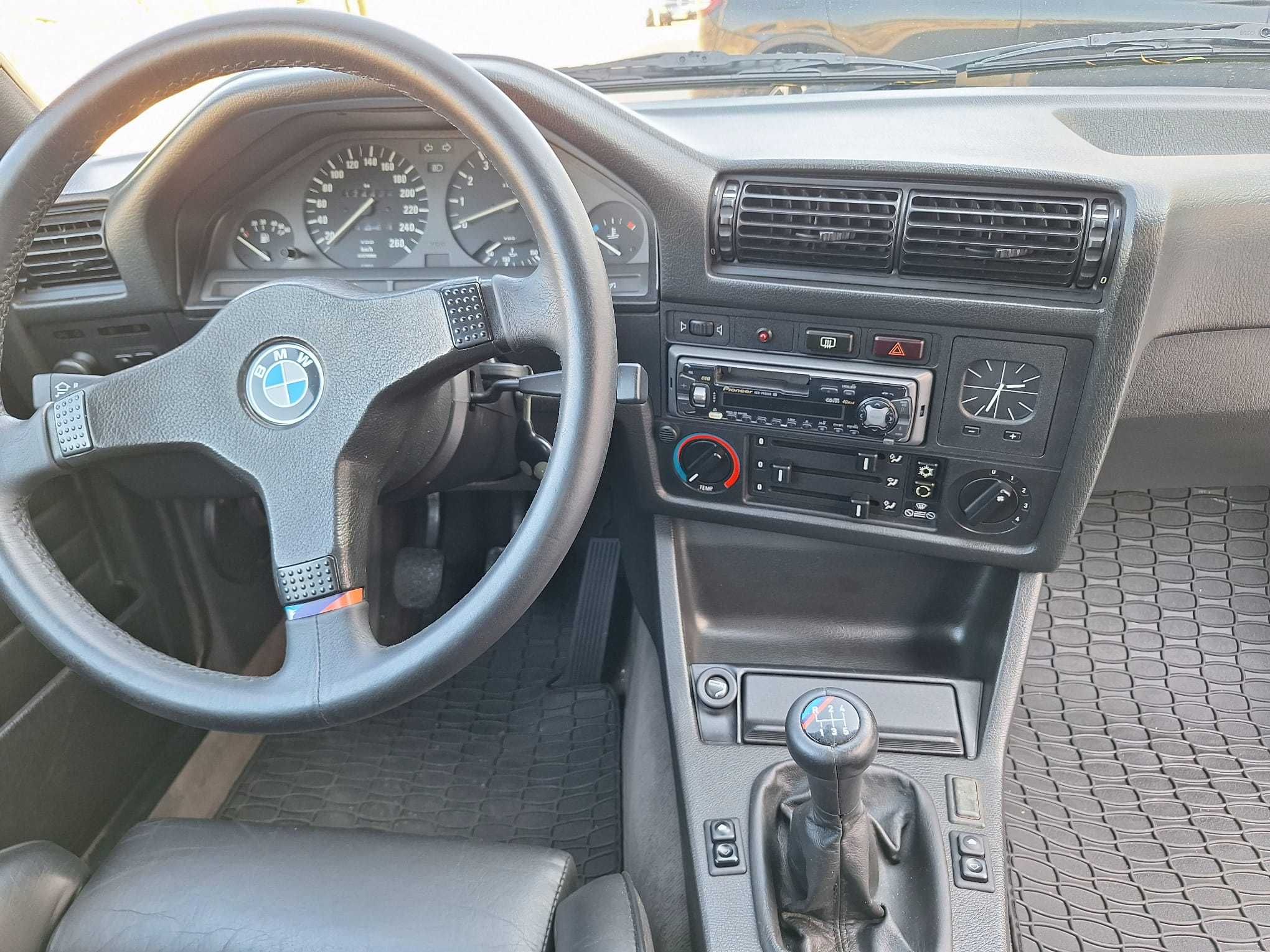 BMW 320 is 2 Portas