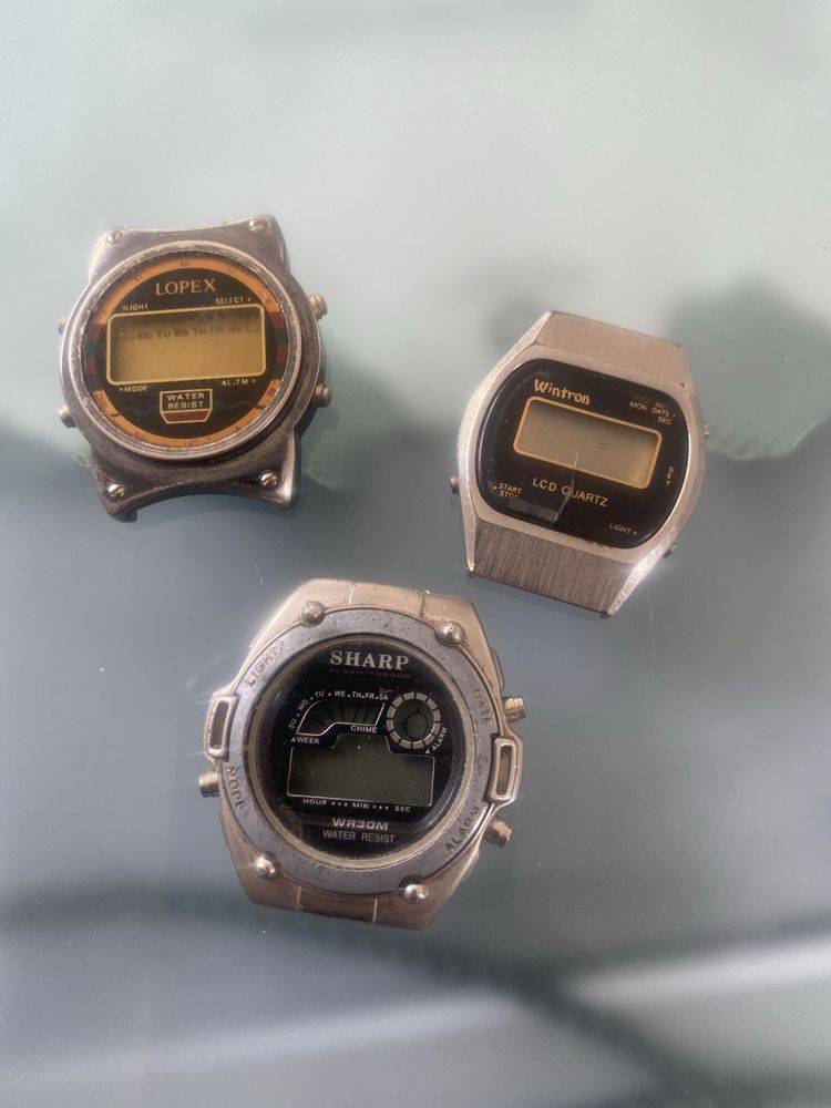 Trzy zegarki elektroniczne LCD prl stare kwarcowe