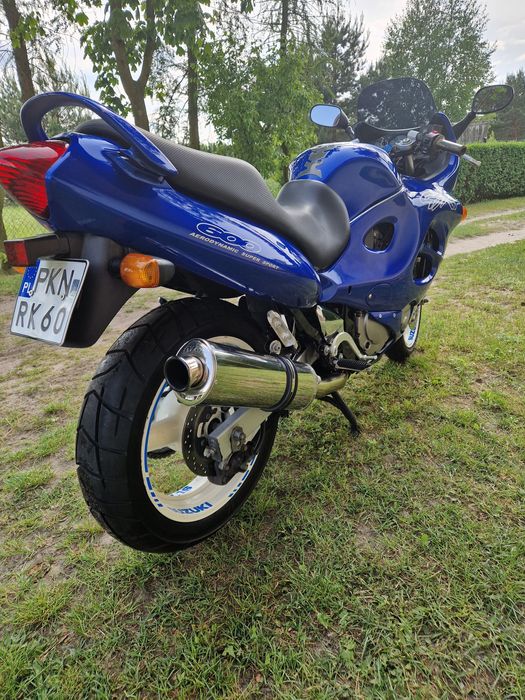Suzuki gsxf 600 ..