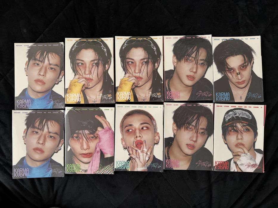 Продаж карт та альбомів Stray Kids