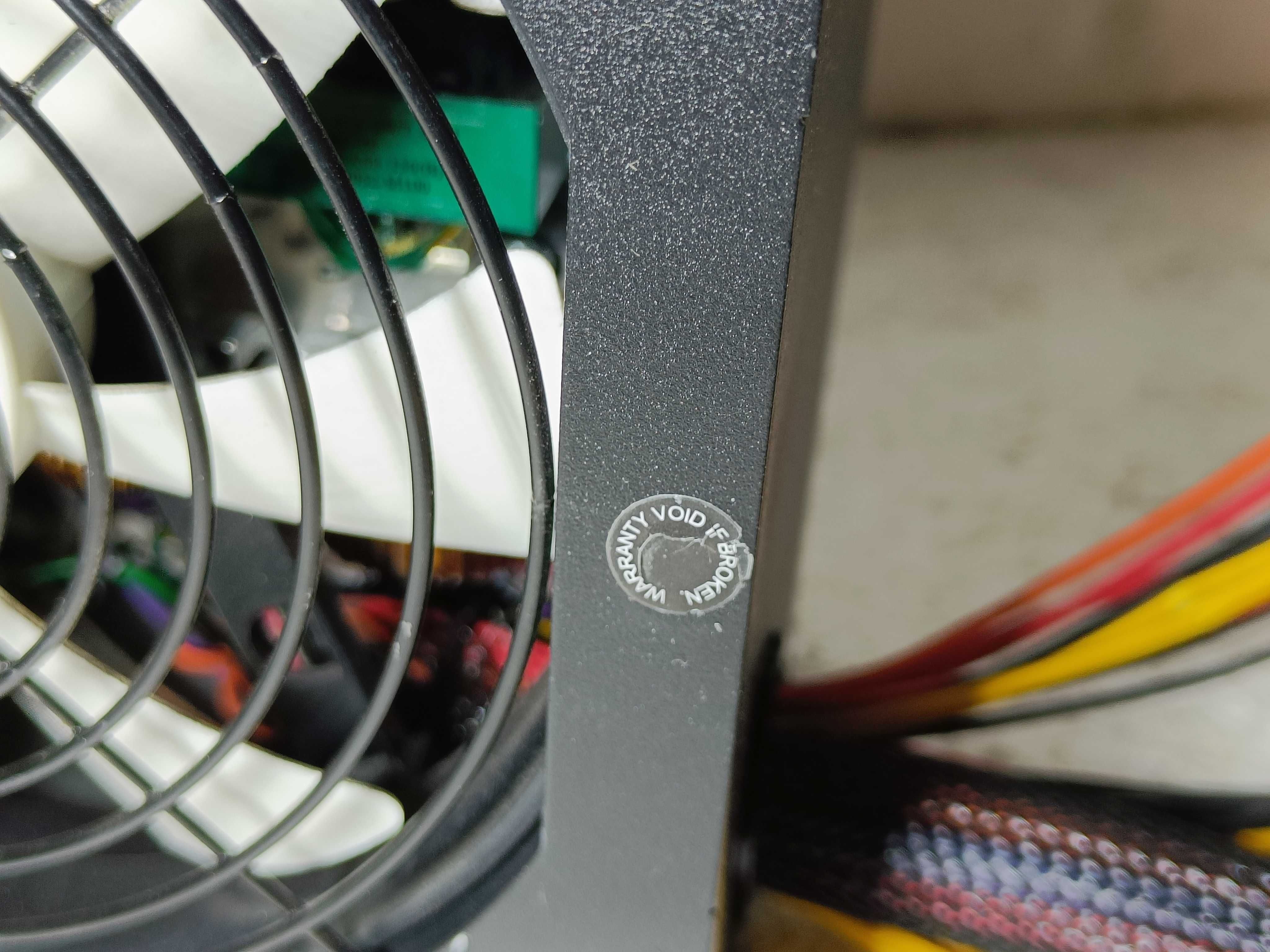 Блок живлення TRACENS RADIX VI 650W 85+ PLUS ВІДМІННИЙ стан 8+8GPU
