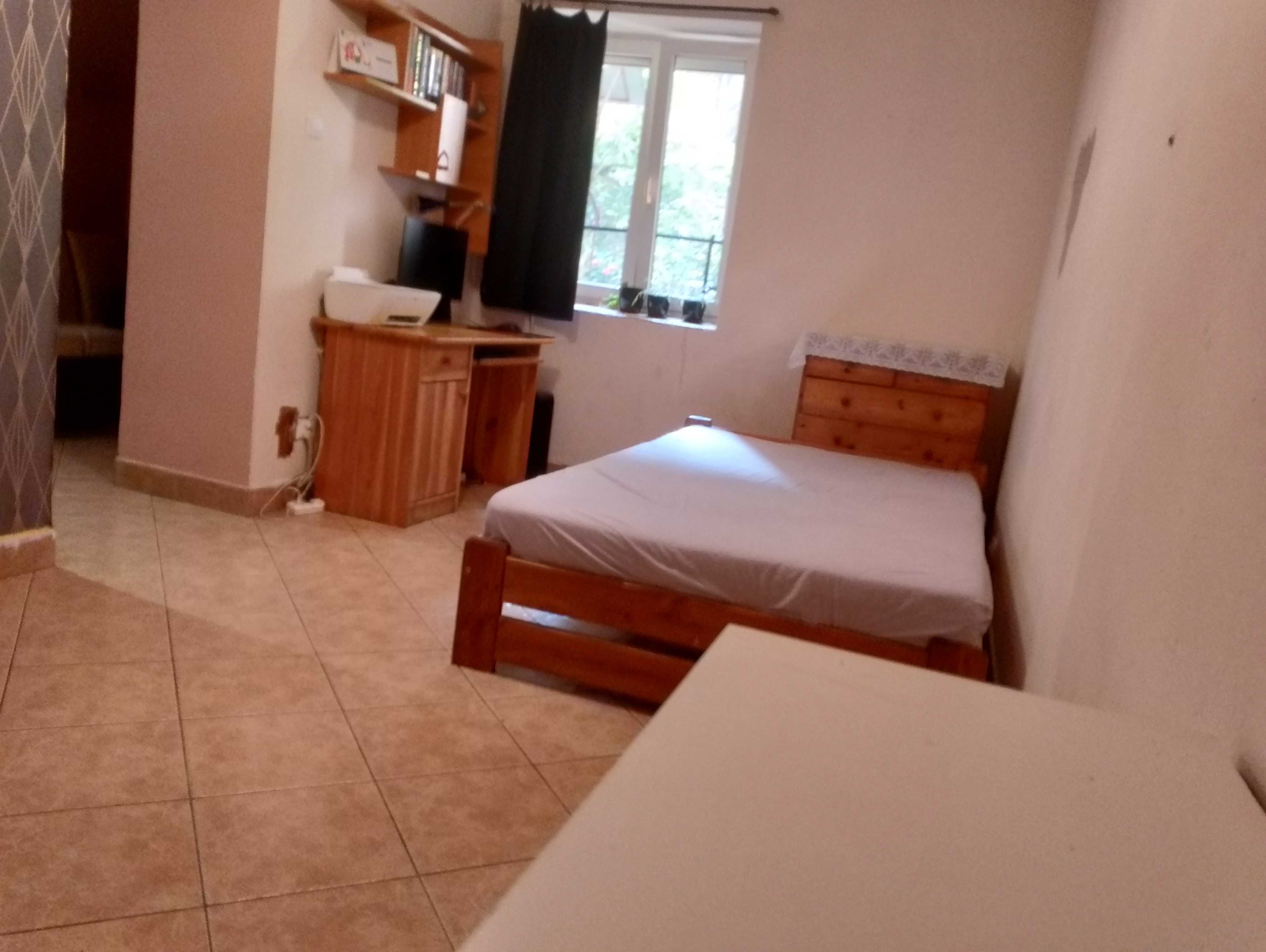 Kraków kawalerka 27 m. ul. Konarskiego 1600 PLN