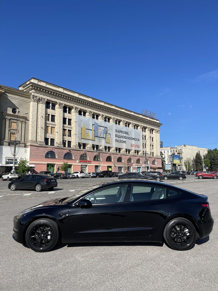 Продам Tesla Model 3 Standart Plus 2021г