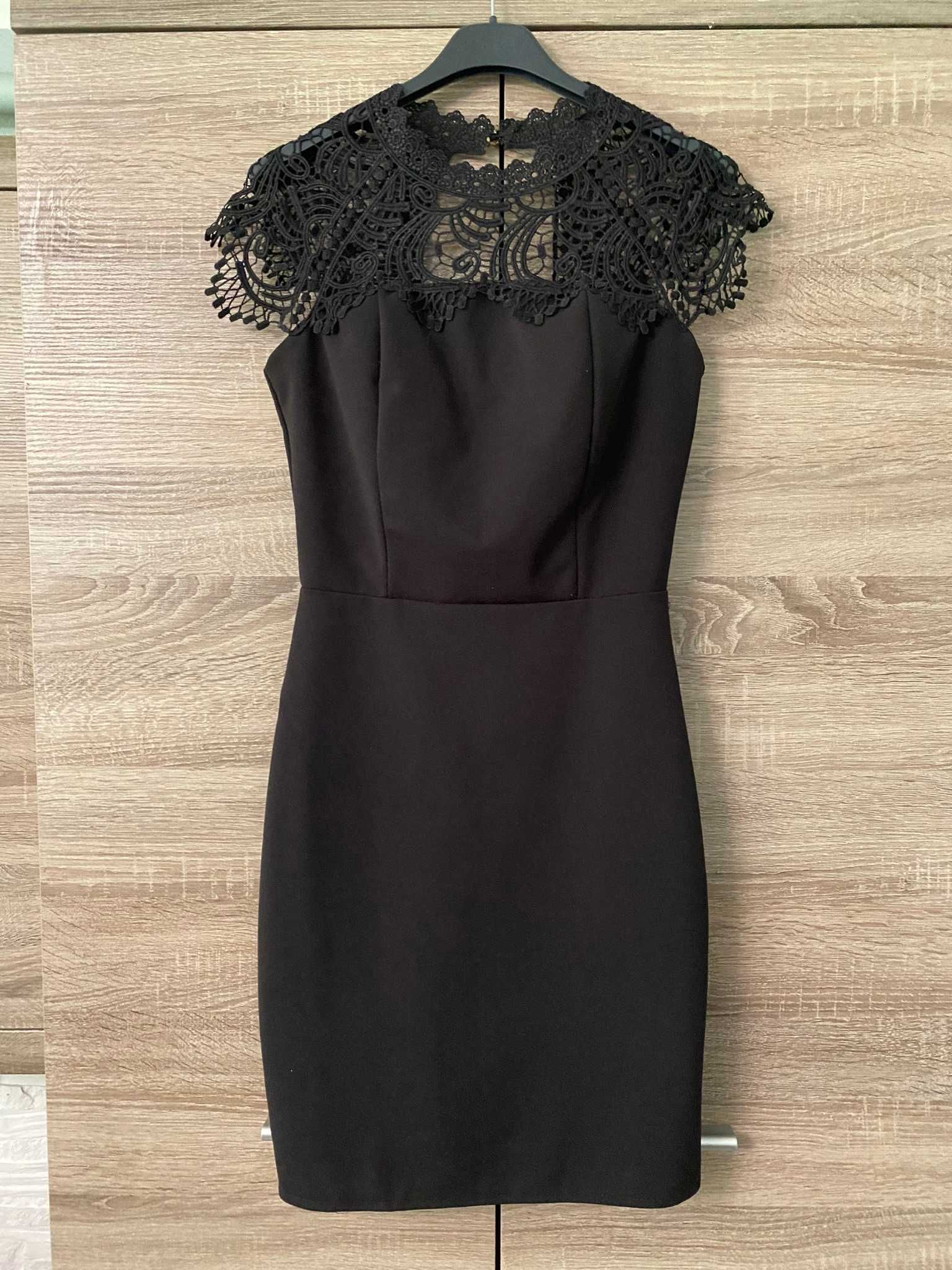 Sukienka mini czarna mała z koronką S 36 prześwitująca elegancka