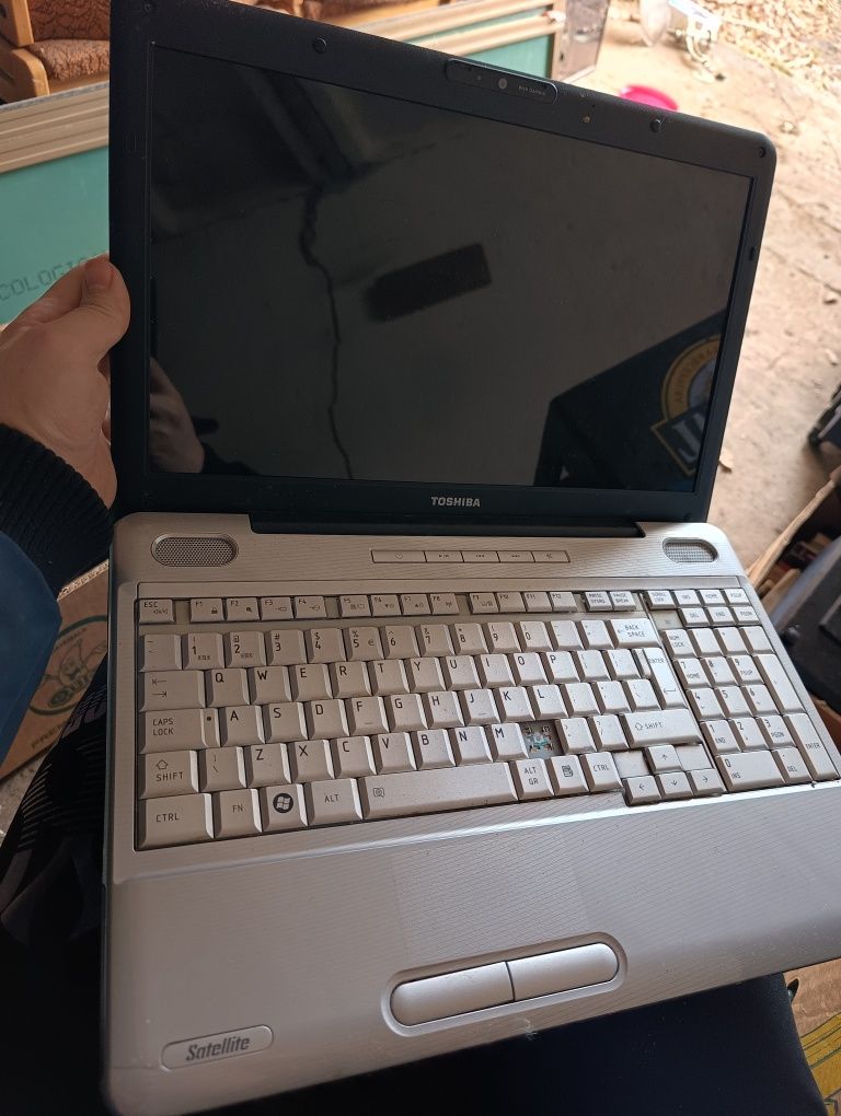 Laptop Toshiba na części